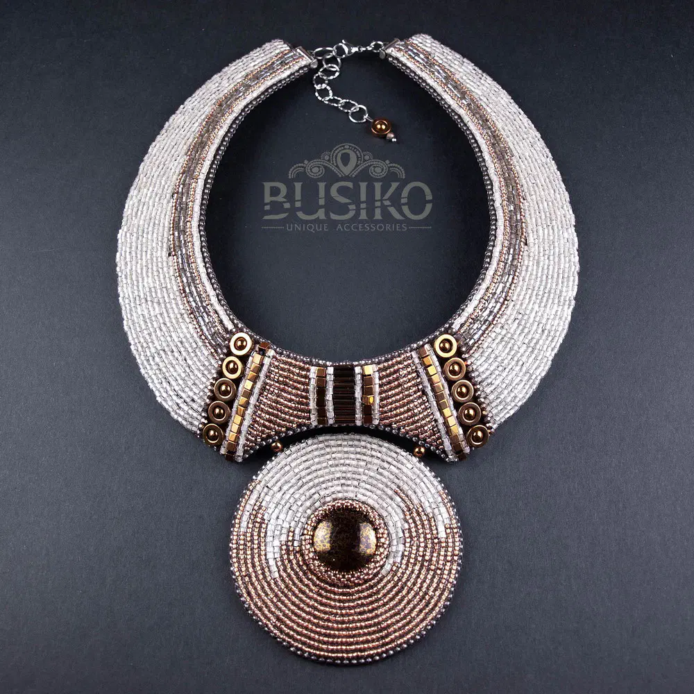 Busiko necklaces earrings 1